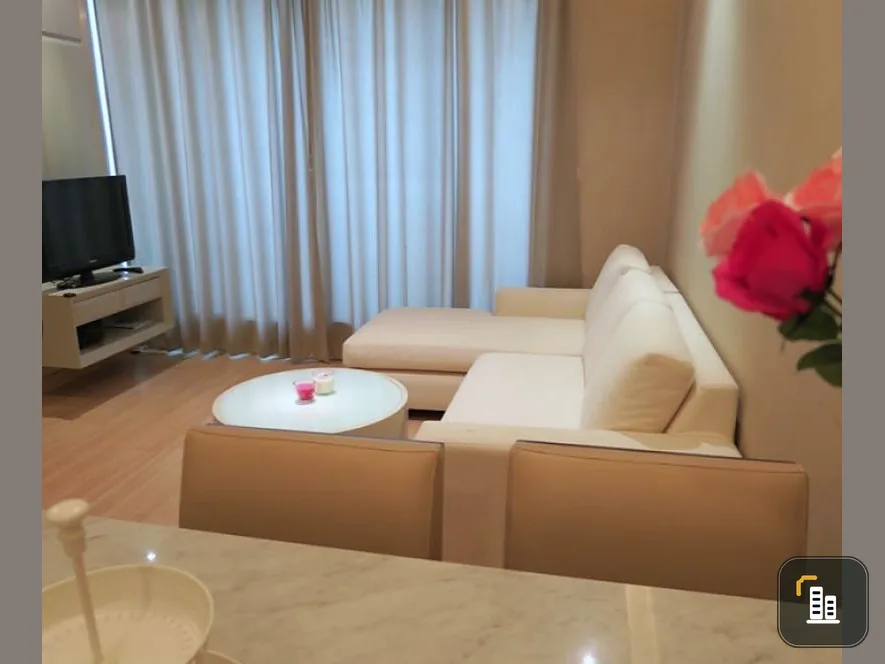 Condo for sale, The Address Payathai, 20th floor, fully furnished. You can carry your bag in.