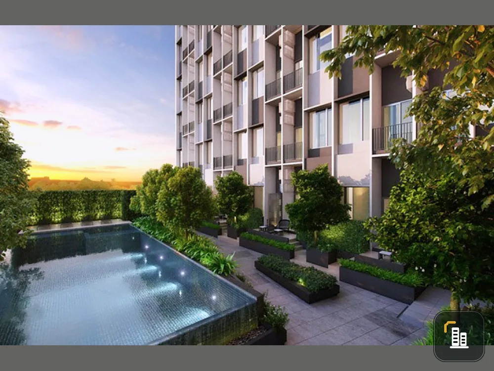 Sale Blossom Condo at Fashion, wide room, built-in furniture, hurry to own it!!