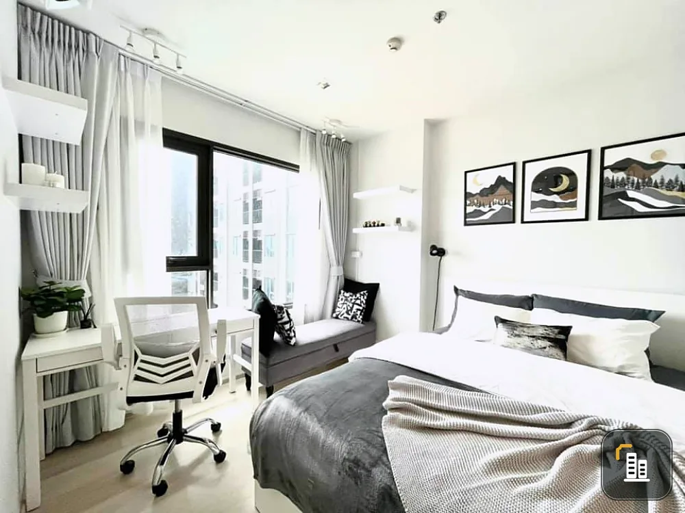 For rent, Life One Wireless, high floor, high view, beautiful decoration, can't miss it.
