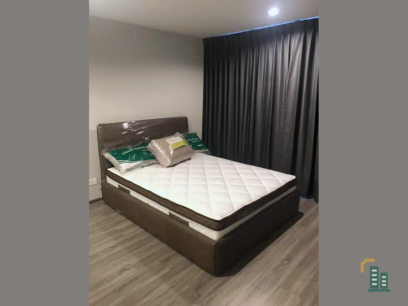 For rent urgently!! Condo Ideo Mobi Sukhumvit 40, good location, convenient transportation, don't miss it!!
