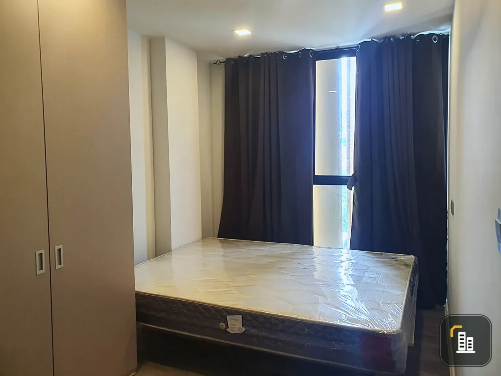 For rent urgently!! Condo Atmoz Ratchada-Huay Kwang, corner room, good location, convenient transportation, do not delay, book now!!