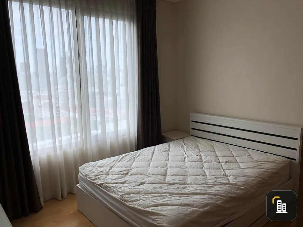 Condo for sale, Villa Asoke, south facing room, fully furnished, ready to move in, don't miss it !!