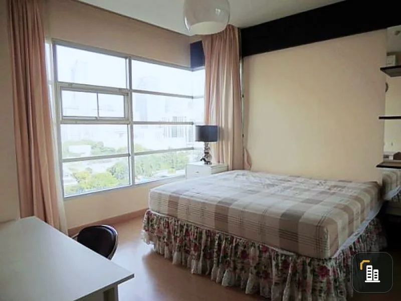 For rent, Baan Klang Krung Siam-Pathumwan, beautiful room, 2 bedrooms, fully furnished, beautiful view, you can carry your bag and move in.