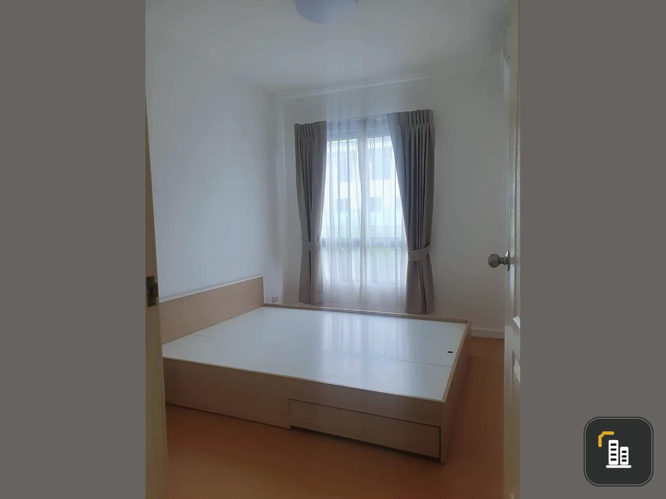 For rent, Icondo Ngamwongwan, beautiful room, newly decorated interior fully furnished Ready to move in