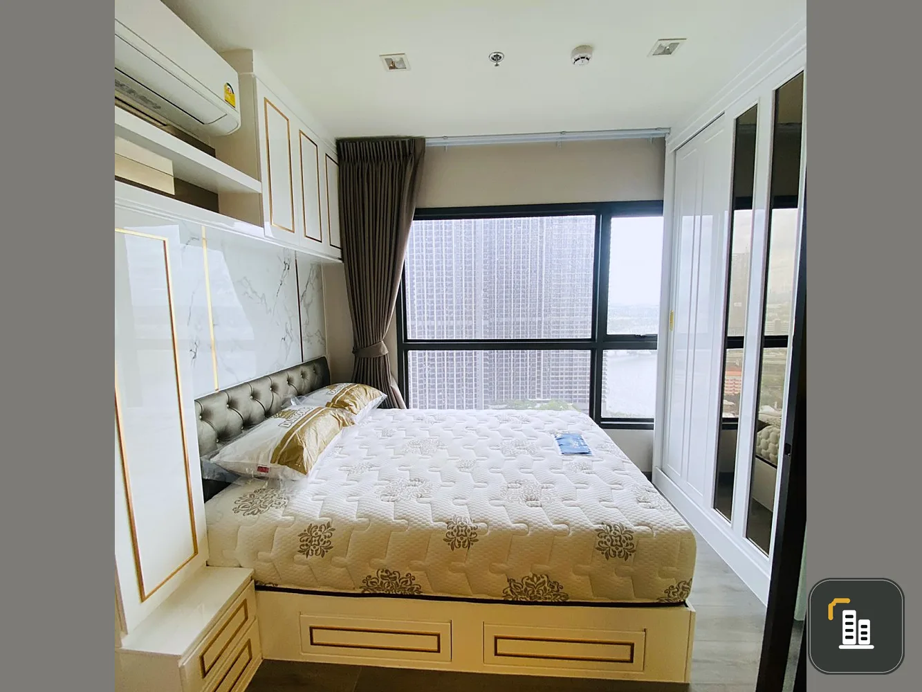 Condo for sale Politan AQUA by the river, 29th floor, corner room, beautiful decoration, Buil in, very beautiful, book now
