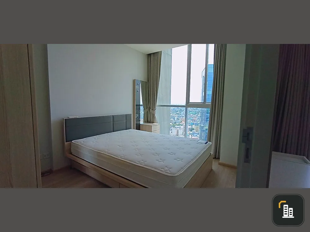 Condo for rent, Noble Revolve Ratchada, 1 Bed, 35th floor, fully furnished, next to MRT, convenient travel At a cute price, book now.