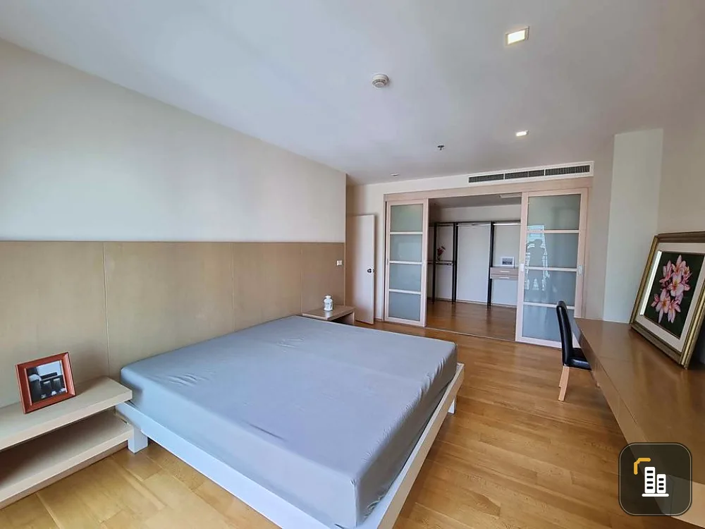 For rent urgently!! Condo Noble Remix Sukhumvit 36, good location, near BTS Thonglor, convenient to travel, book now!!