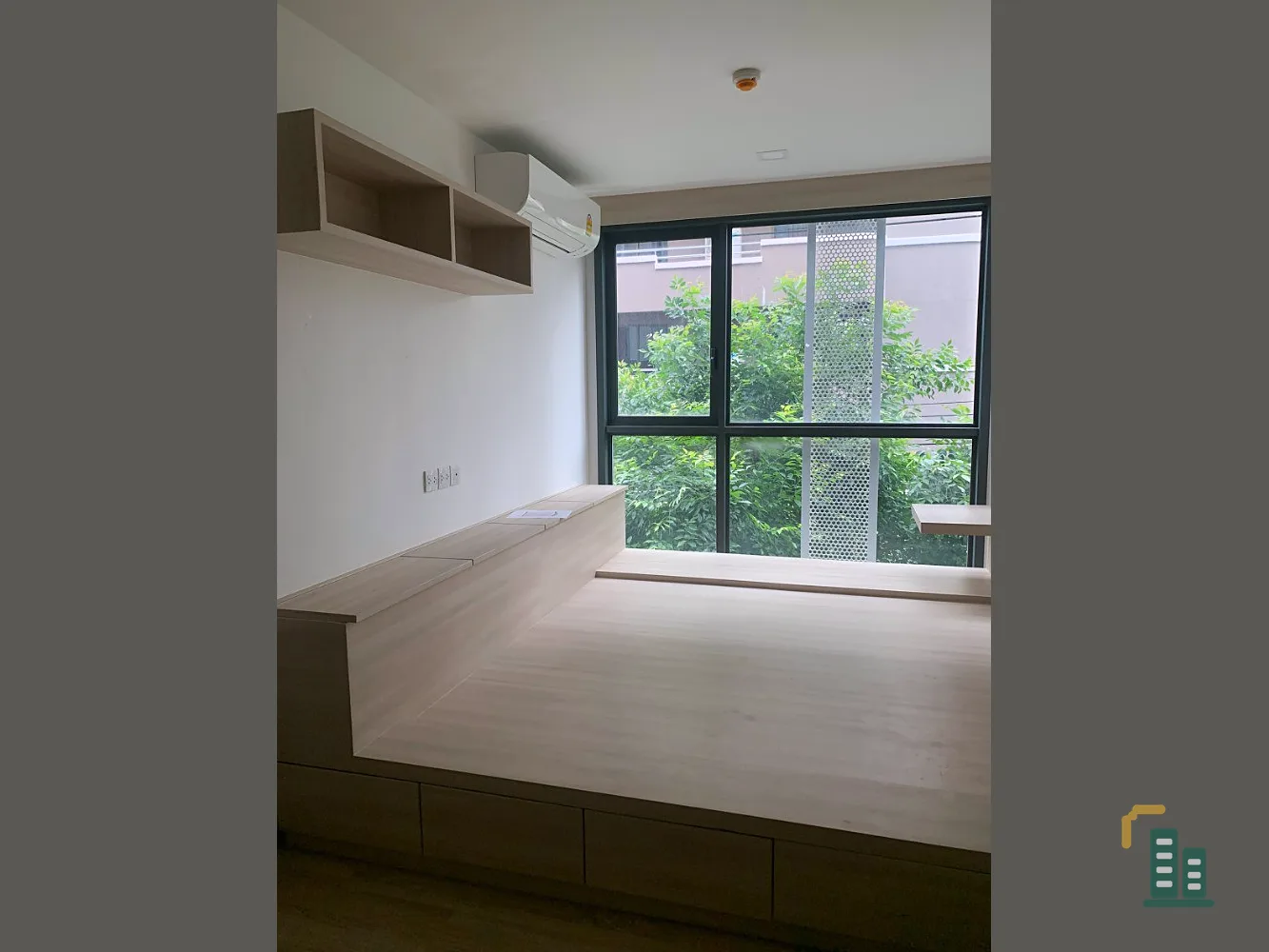 Sale/Rent Urgent!! Condo Taka House Ekkamai 12, fully furnished, good location, do not hesitate, book now!!