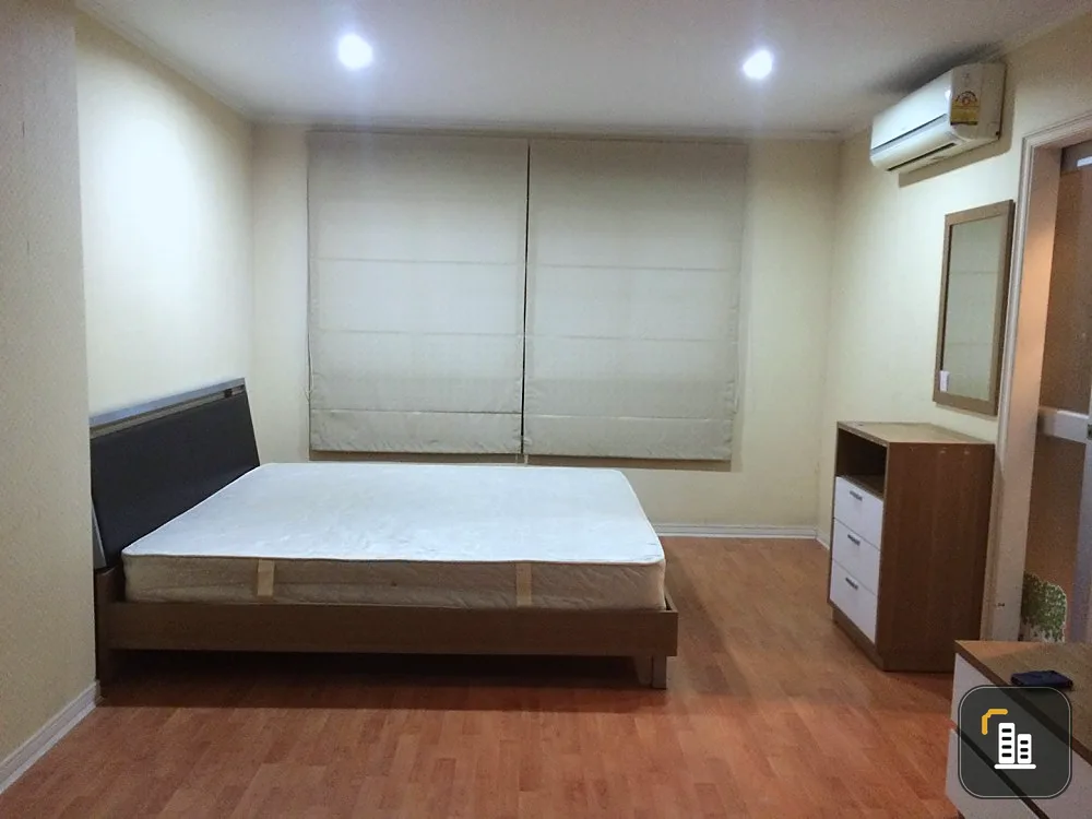 Sale/Rent Urgent!! Condo Lumpini Ville Ramkhamhaeng 44, good location, near shopping areas, do not hesitate, book now!!