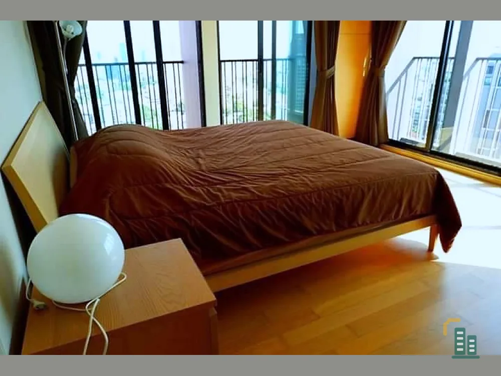 For rent urgently!! Noble Reveal Condo, near shopping center, good location, don't hesitate, book now!!