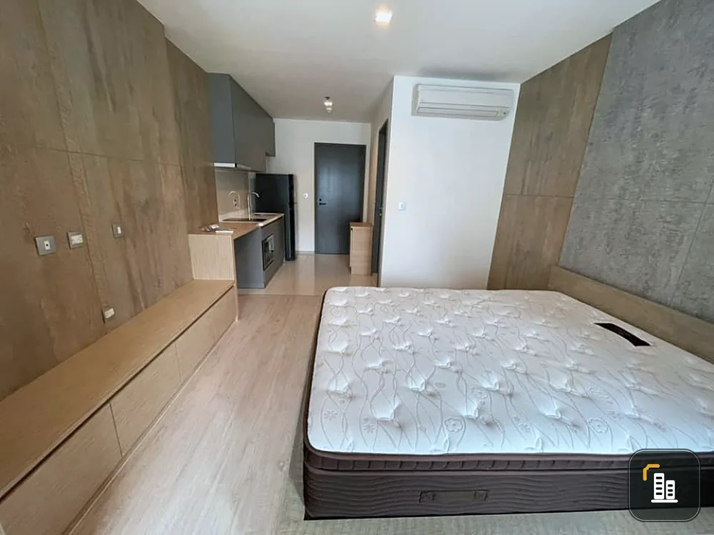 For rent!! Rhythm Rangnam Condo, 9th floor, beautiful and cozy room, fully furnished, ready to move in. Don't miss out!!
