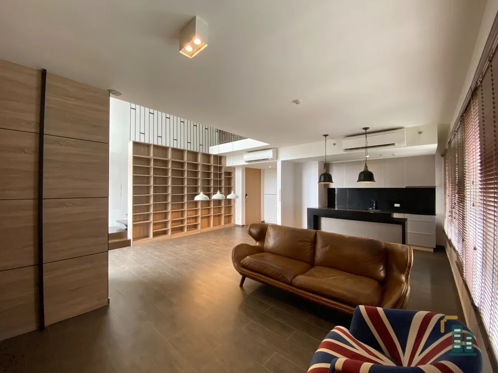 For rent urgently!! Condo The Loft Ekkamai, beautiful decoration, near BTS Ekkamai, do not hesitate, book now!!
