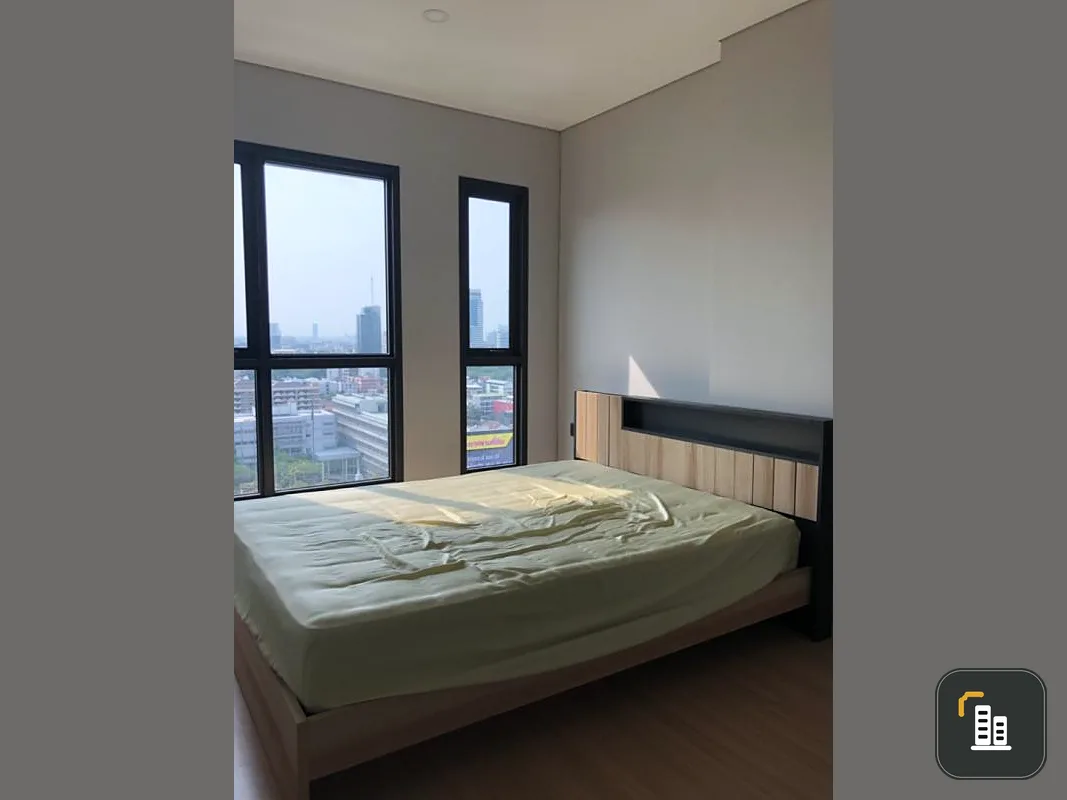 Selling Lumpini Suite Din Daeng-Ratchaprarop, beautiful room, wide room, whoever wants it, interested to buy it.