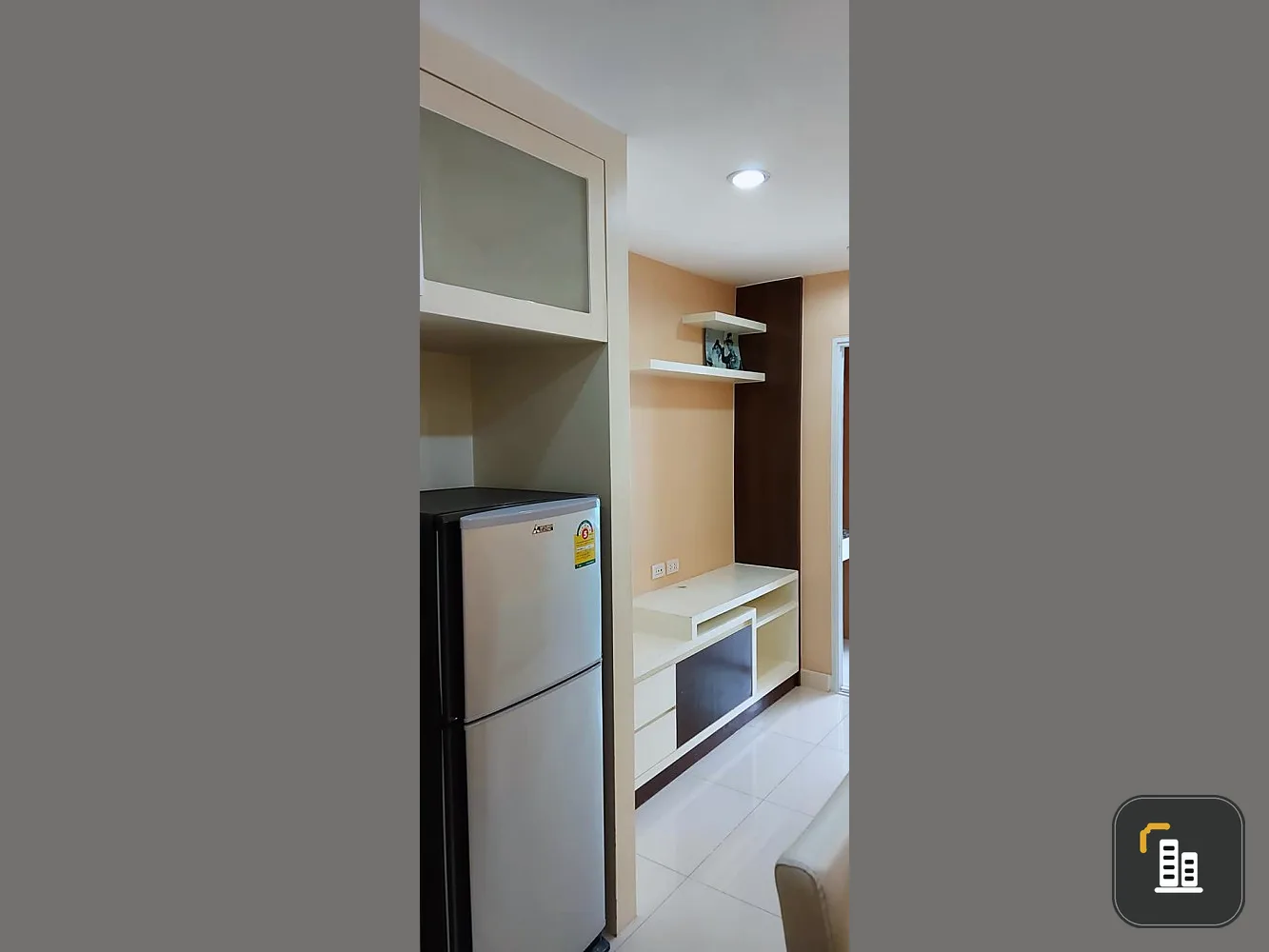 Sell and rent condo the private 20 June, separate 5, rent only 7500 per month, no cheaper than this.