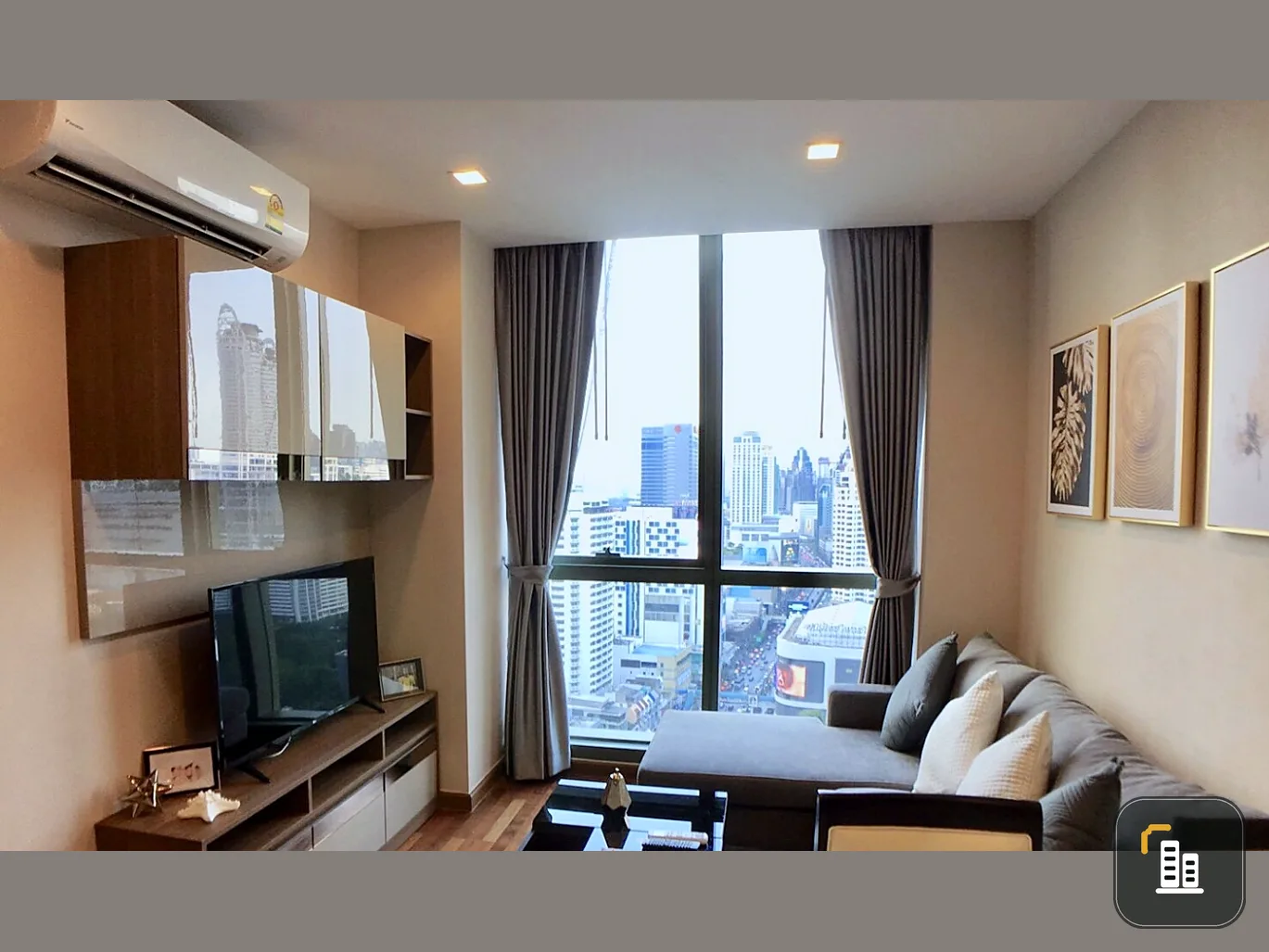This room is so beautiful, not blocking the view, fully furnished, ready to use immediately. 2 bedrooms, 2 bathrooms, size 44 sqm, 29th floor.