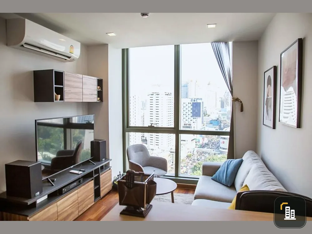 For rent Wish Signature Midtown Siam, very beautiful room, well furnished. Carry your bags and you're ready to move in.