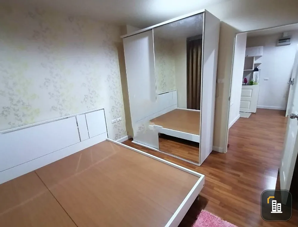 Urgent sale, Thana Arcadia Condo, 7th floor, pool view, ready to move in, good price, don't miss it!!