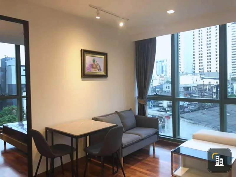 For rent, Wish Signature Condo, Midtown Siam, more room than luxury decoration, beautiful view, don't be shy, hurry up.