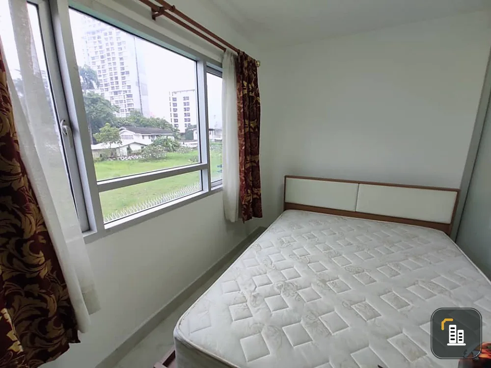 Condo One for sale, studio room, 33 sq m. 1 bedroom, 1,980,000 million baht, reduced price to fight covids. No cheaper than this