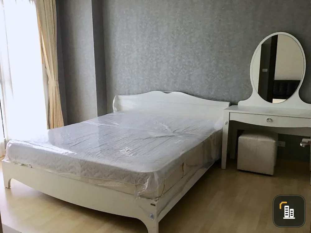 Condo for sale, Rhythm Ratchada, beautiful view, garden view, pool view, private, south, not hot, fully furnished, ready to move in !!
