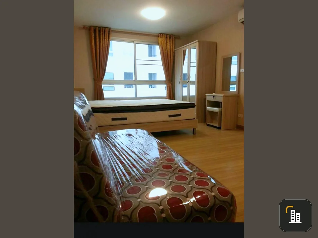 Sell/rent Plum Condo Phaholyothin 89, spacious room, lots of usable space. Comes with full electrical appliances