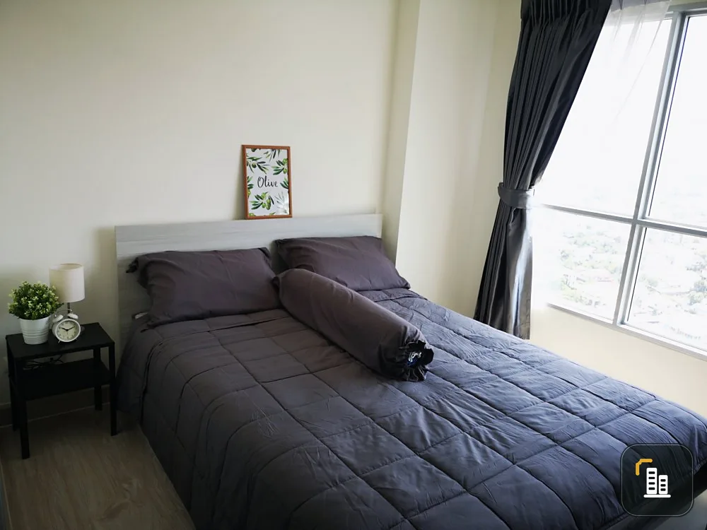 For rent Aspire Ngamwongwan, super beautiful room, fully furnished, best view, good atmosphere, plus cool breeze, very refreshing. Book now.