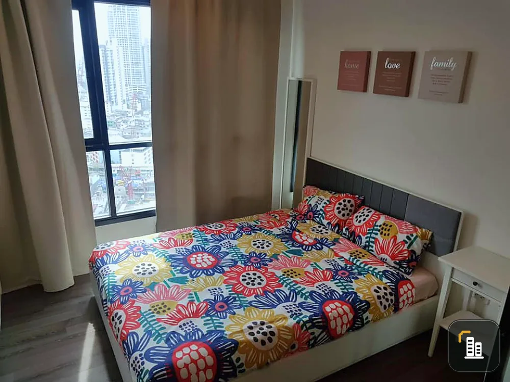 Urgent for rent!! Condo The Base Park West, good location, convenient transportation, near the source of food, don't miss it!!