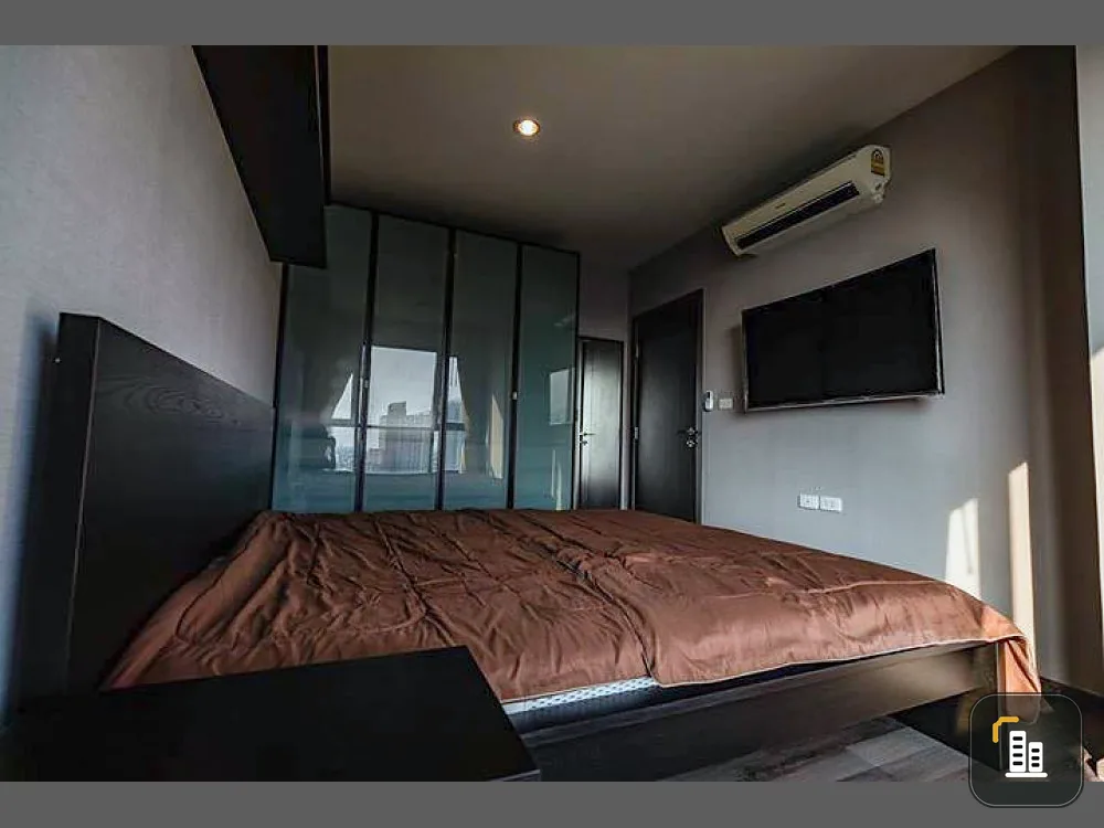 For rent urgently!! Condo The Base Park West Pool View Near BTS On Nut Book now!!