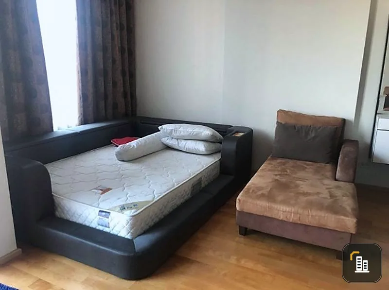 For rent, Villa Ratchathewi, decorated in classic style, appealing to the age of six, who wants to mix, come and reserve it.