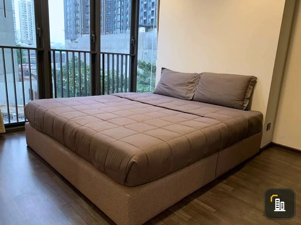 For rent, The Line Asoke Ratchada, beautiful room, 2 bedrooms, well furnished, great location, whoever misses this room is a great pity.