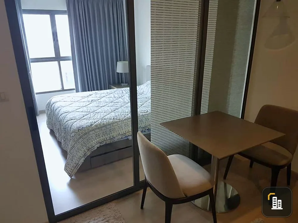 Condo for sale, D Memoria Phahonyothin 8, beautiful room, near the train station. If you miss it, you will regret it !!