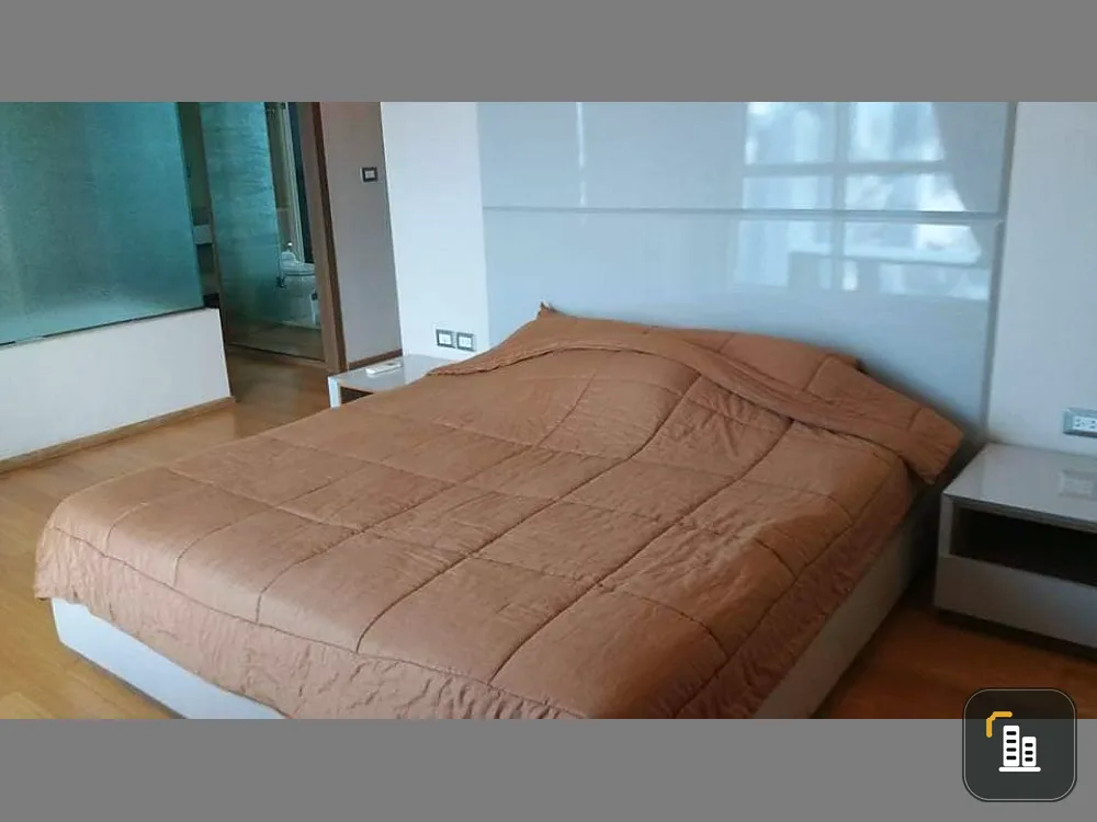 For rent The Address Asoke, very spacious room, very heavy built-in furniture Full of living space, great view, book now.