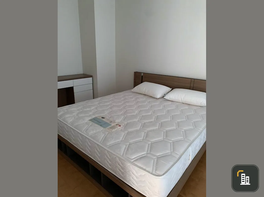 For rent Villa Ratchathewi, Duplex room, high floor, great view, full furniture, great price, tell me to reserve quickly.