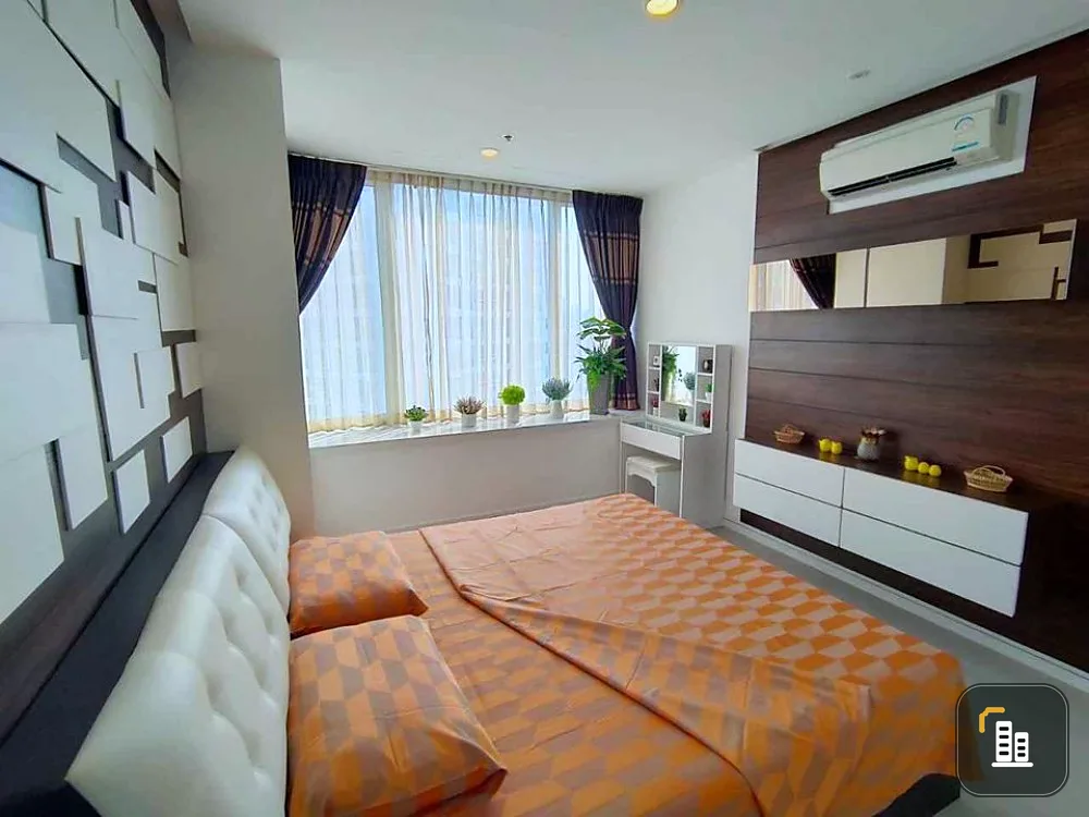 TC Green for sale, this room is well decorated, built-in, fully furnished, corner room, buy for yourself or invest, definitely worth it.