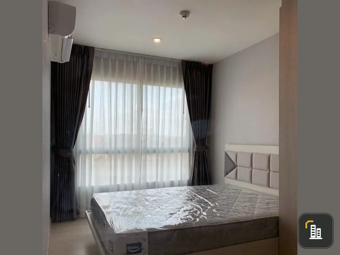 Sell/Rent Condo The Kith Plus Sukhumvit 113 near BTS Samrong, corner room, don't miss it.