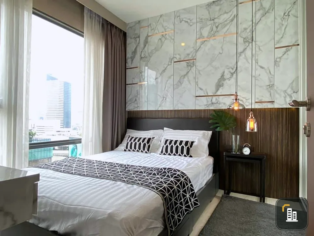 Rhythm Asoke for sale, beautiful and luxurious room. Premium grade furniture, pool view, buy it yourself, it's worth it or it's profitable investment. Book now.