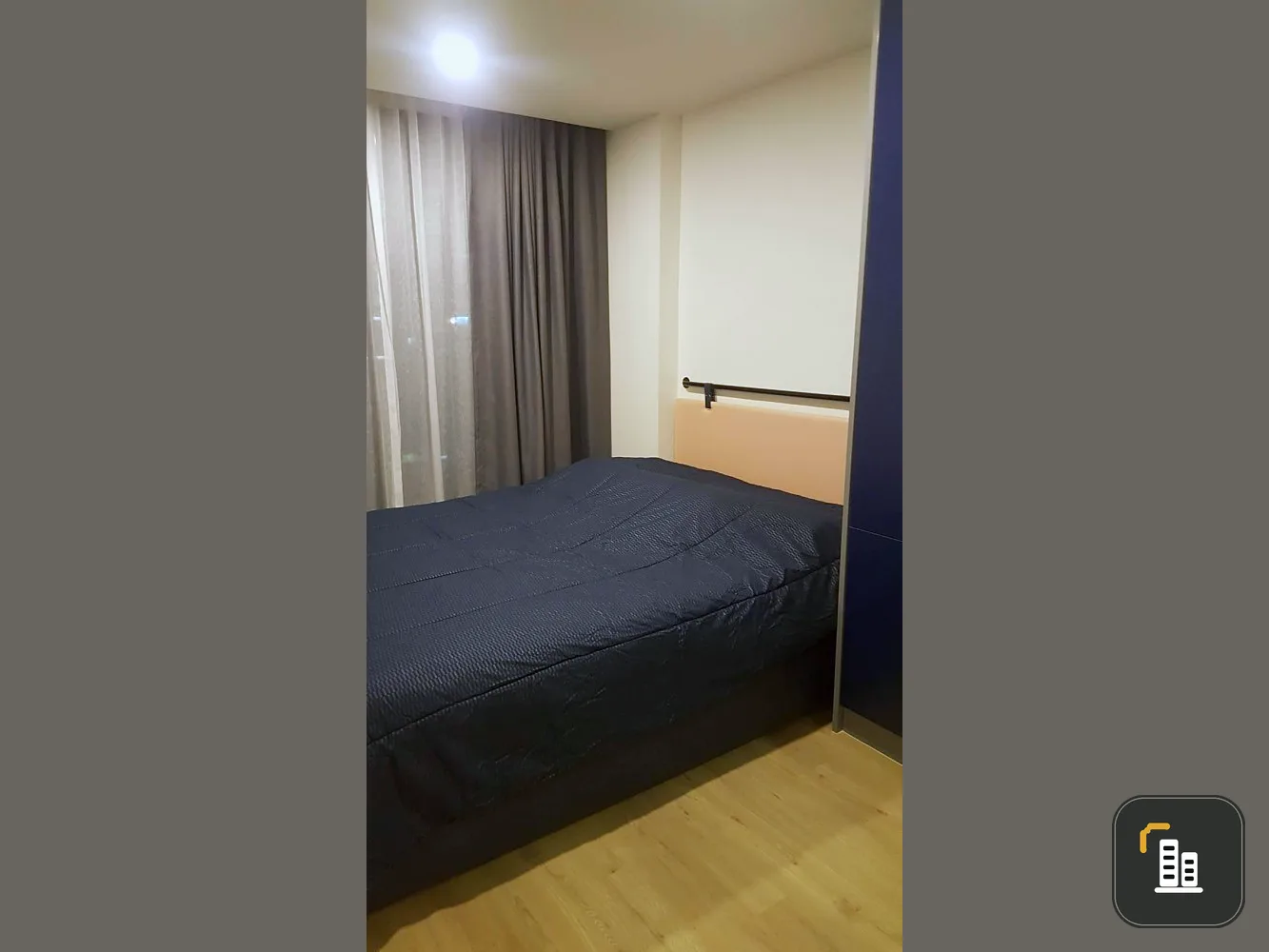 The pool view has arrived. For rent, Attitude B. U. Steep. You can get both city view and pool view. Finver. If you don't book, you will miss it.
