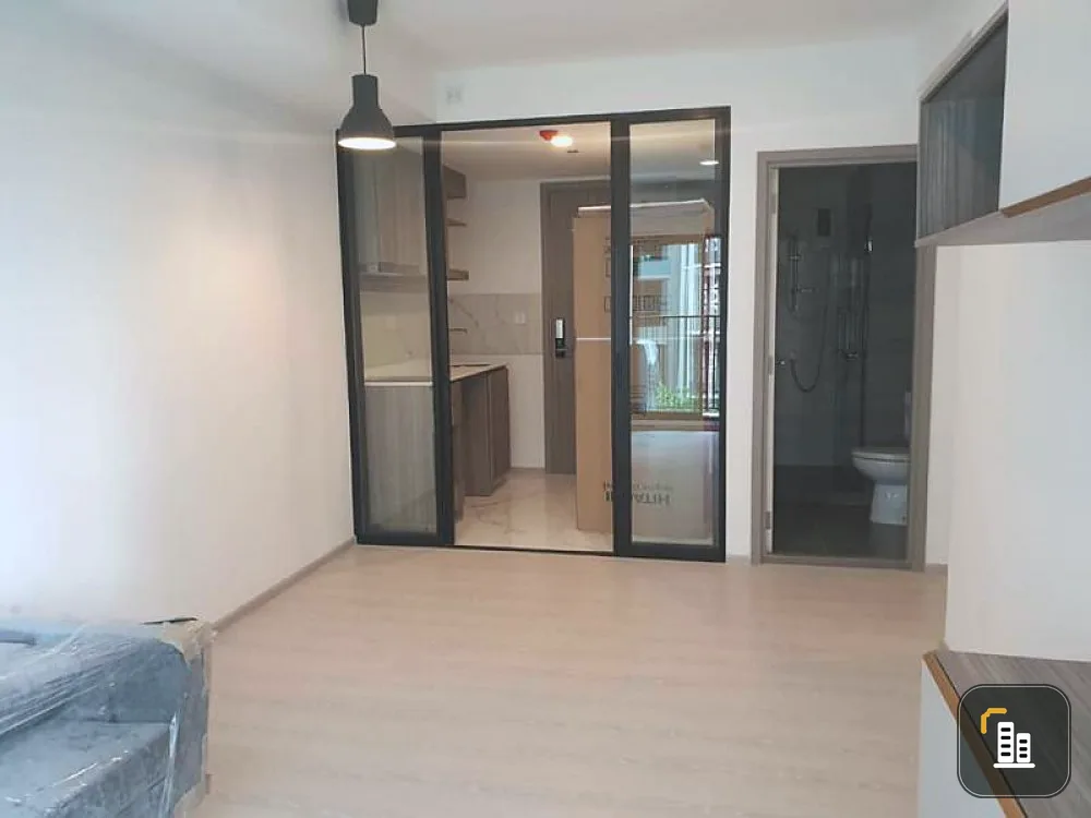 Condo for sale, Knightsbridge Phaholyothin-Interchange, 7th floor, pool view, buy now, guaranteed worth it.