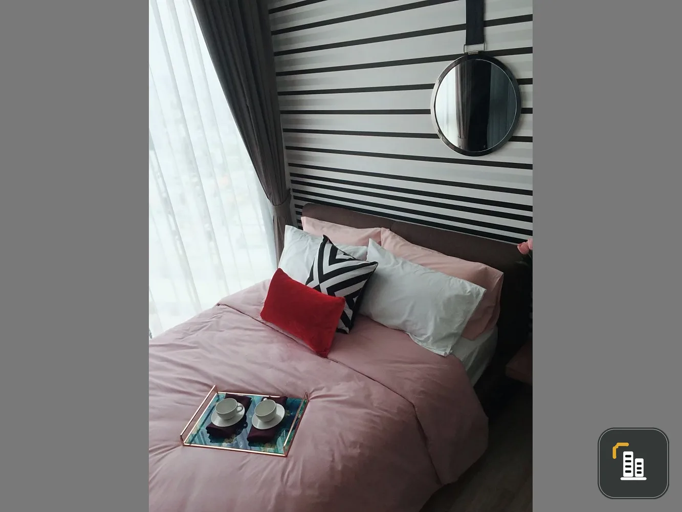 Urgent. Selling The Line Chatuchak, Mo Chit. Beautiful decorated room, good condition, like new. Book it and you won't regret it. Guarantee that