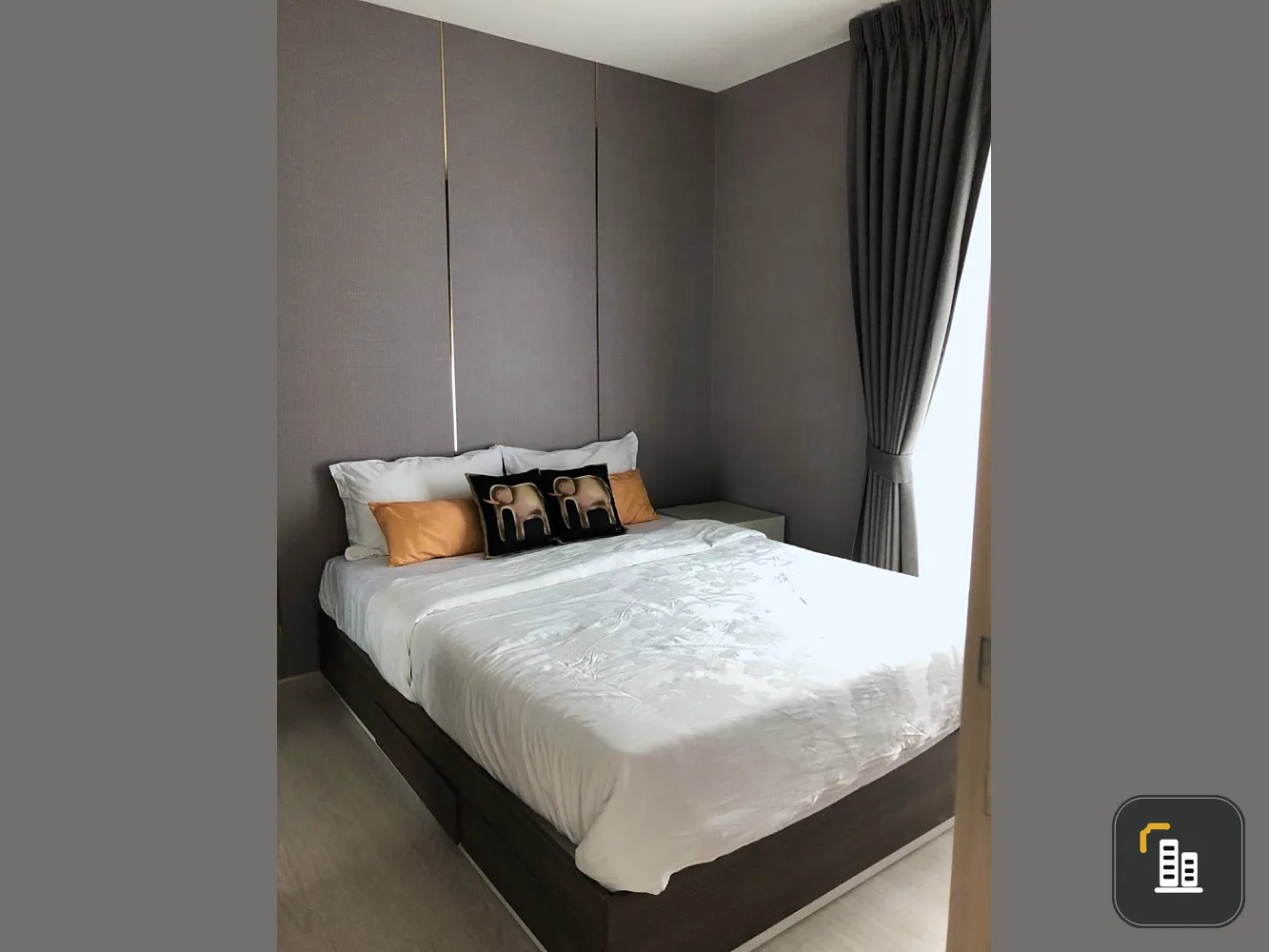 For rent urgently!! Condo Rhythm Sukhumvit 36-38, good location, near BTS Thonglor, do not hesitate, book now!!