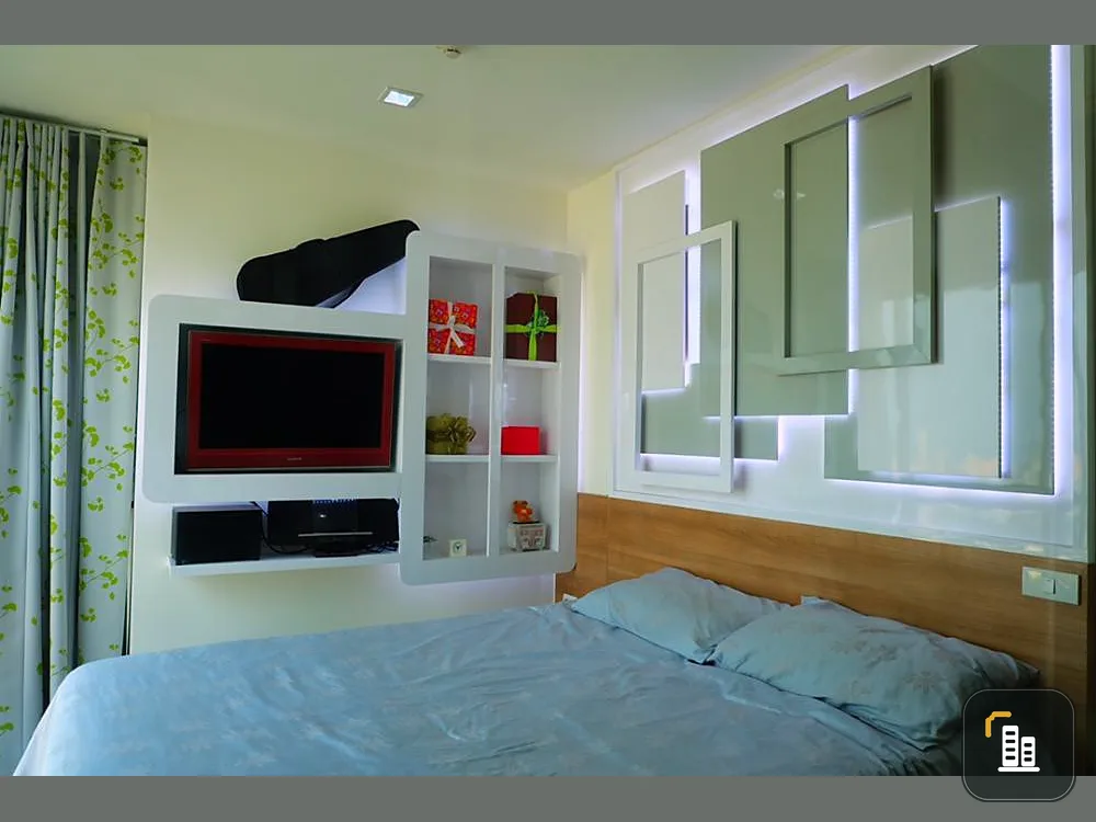Condo for sale, Rethm Phahon-Ari, 41th floor, corner room, 2 directions view, fully furnished and electrical appliances.