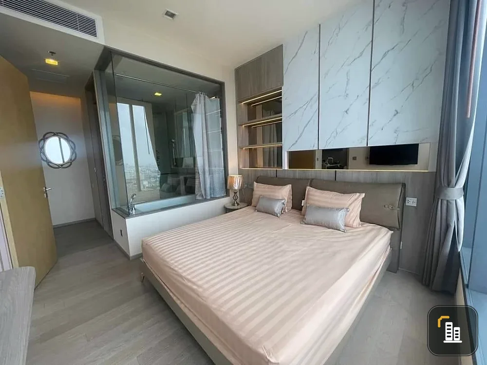 Condo for rent, The Esse Asoke, Wattana School view, high floor, good location, in the heart of the city, don't miss it!!