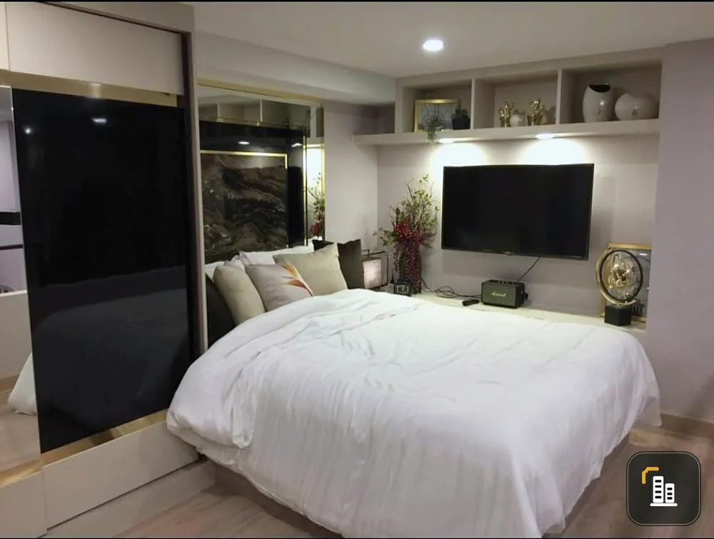 Condo for sale in Knightsbridge Tiwanon, decorated with black-gold tones, luxury, look expensive, very beautiful