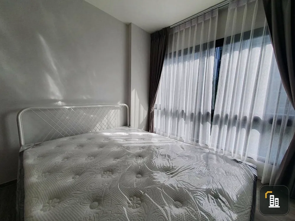 For rent Douche Lasalle, new room All new furnitures, corner rooms offer the most privacy. Book now.