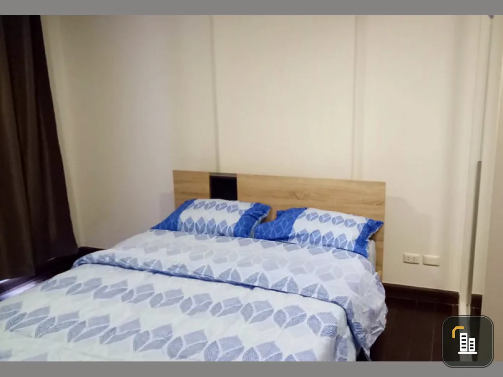 Condo for sale, Bangkok Feliz Sathorn-Taksin, 8th floor, east, clear city view. Clear weather. Book now.