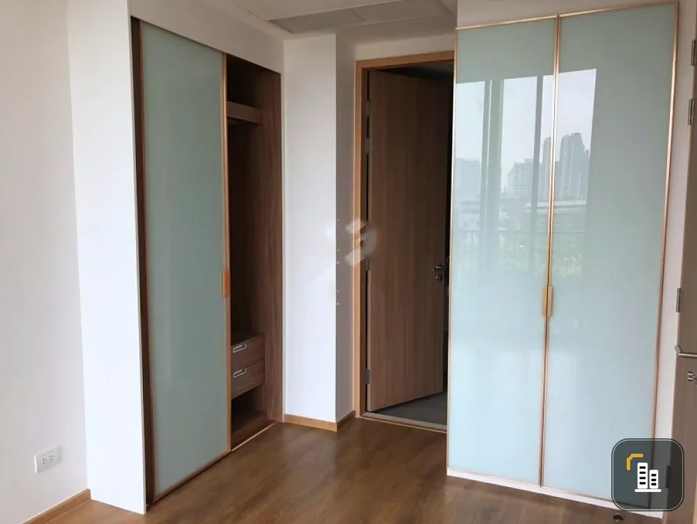 Condo for rent, Noble Be Sukhumvit 33, near BTS Phrom Phong, beautiful view, corner room, don't miss it!!