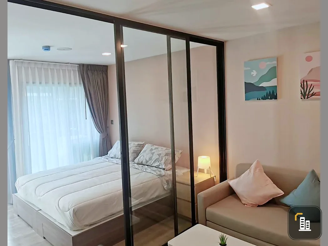 Kave town space for rent, spacious room, a lot of space get clunky furniture Plus decorated beautifully Don't make a reservation, miss a lot.