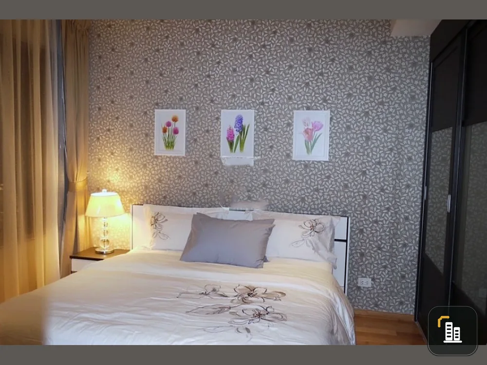 For rent The Emporio Place, good location, near shopping areas. full of facilities Can't miss it!!