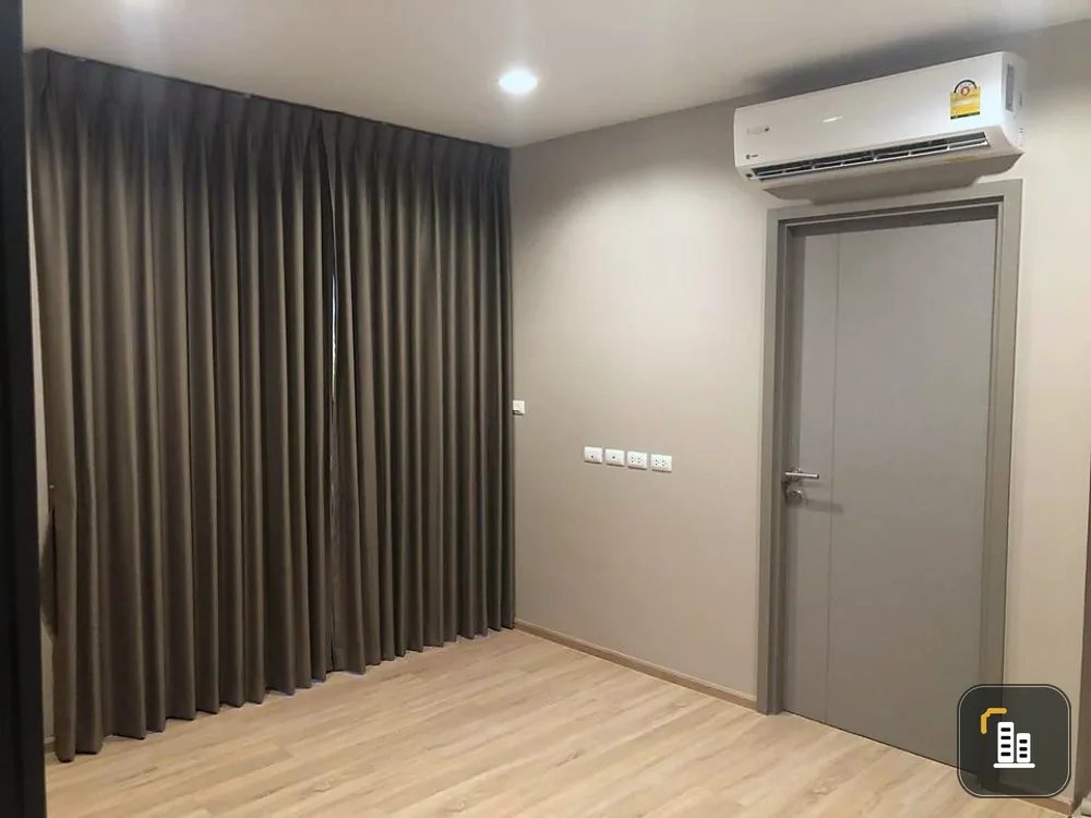 Urgent sale, Condo The Base Garden-Rama 9, corner room, beautiful view, good location, hurry and book now!!