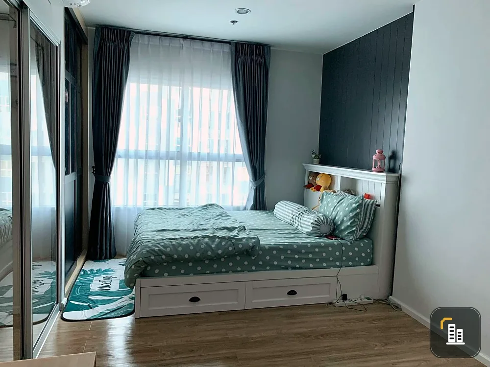 Selling Izzy Condo Suksawat, fully furnished. Beautiful room like this. You can't miss it.